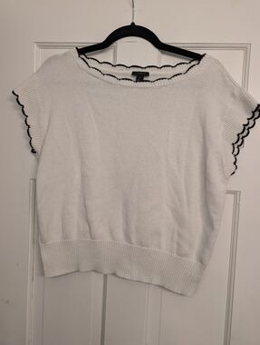 Ann Taylor Factory White Knit Sweater Top with Black Scalloped Accent Sleeves